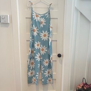 Floral Blue Jumpsuit with Daisy Print NWOT size XL